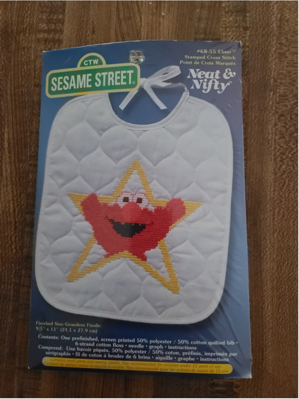 Vtg 1999 Janlynn Sesame Street Elmo Stamped Cross Stitch Quilted Bib Kit 68-55